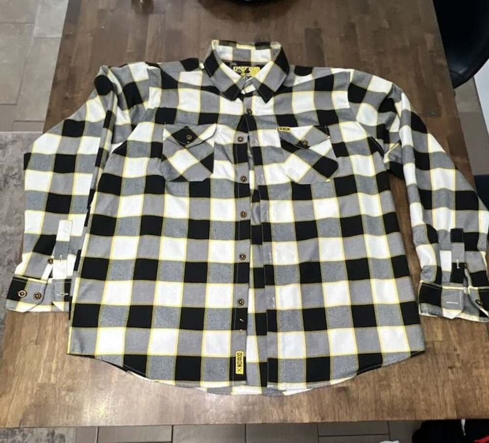Dixxon Hurricane Flannel Size XL Black Yellow White Plaid Long Sleeve